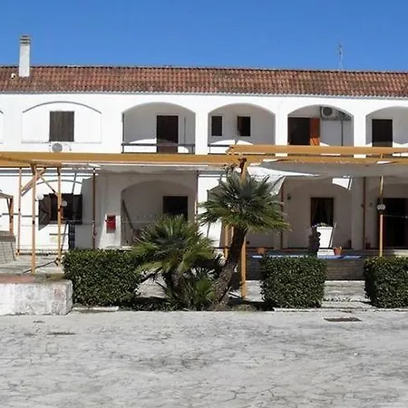 Hotel Masseria Taccone 3*